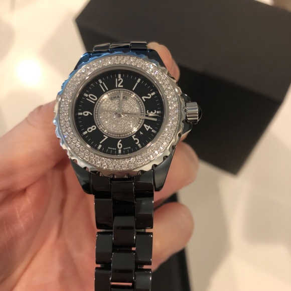 CHANEL WATCH - Picture 10 of 16